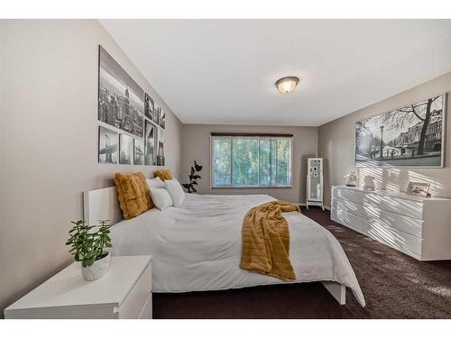 51 Cranberry Circle Se, Calgary, AB - Indoor Photo Showing Bedroom