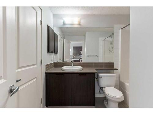 1103-175 Silverado Boulevard Sw, Calgary, AB - Indoor Photo Showing Laundry Room