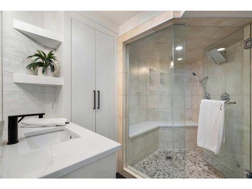 440 Wilverside Way Se, Calgary, AB - Indoor Photo Showing Bathroom