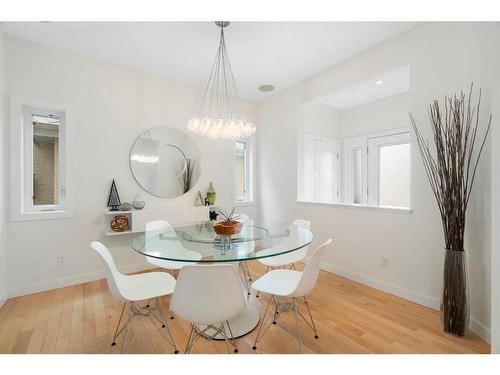 112 Wentworth Hill Sw, Calgary, AB - Indoor Photo Showing Dining Room