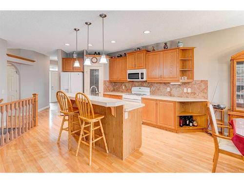 109 Panamount Road Nw, Calgary, AB - Indoor Photo Showing Kitchen