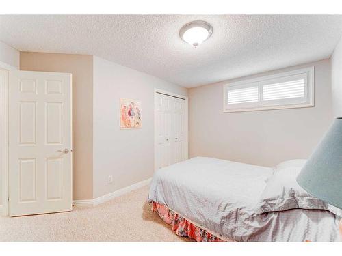 109 Panamount Road Nw, Calgary, AB - Indoor Photo Showing Bedroom