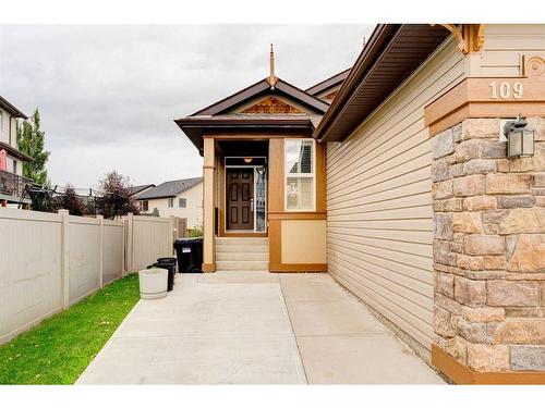 109 Panamount Road Nw, Calgary, AB - Outdoor