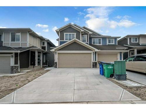 982 Bayview Rise Sw, Airdrie, AB - Outdoor With Facade