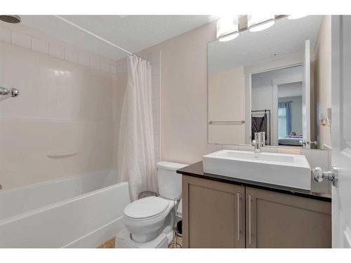 6111-155 Skyview Ranch Way Ne, Calgary, AB - Indoor Photo Showing Bathroom