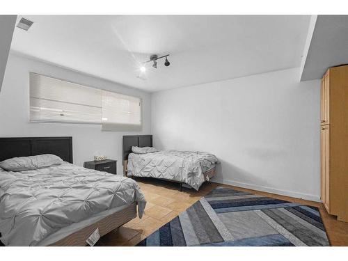 211 Marlyn Place Ne, Calgary, AB - Indoor Photo Showing Bedroom