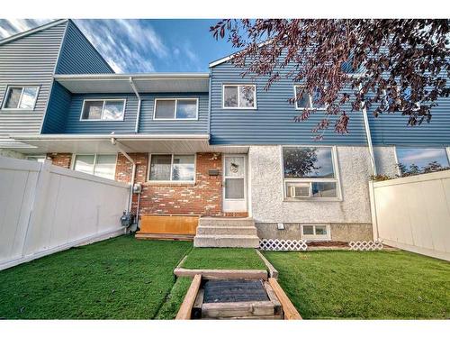 8-4769 Hubalta Road Se, Calgary, AB - Outdoor