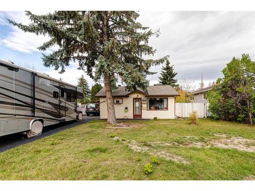 6428 33 Avenue Nw, Calgary, AB 