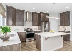 853 West Lakeview Drive  Chestermere, AB T1X 1Z5