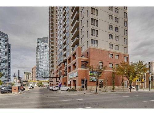 604-1111 10 Street Sw, Calgary, AB - Outdoor With Facade