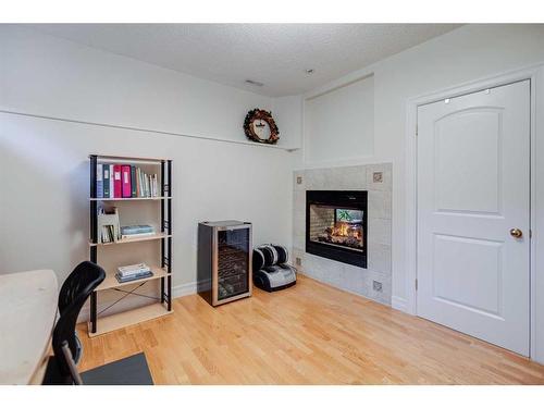 472 Sierra Morena Place Sw, Calgary, AB - Indoor With Fireplace