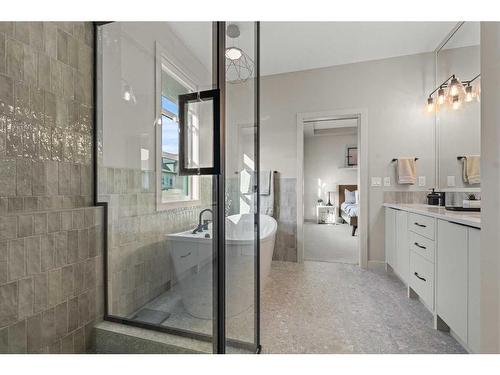 43 Bluerock Avenue Sw, Calgary, AB - Indoor Photo Showing Bathroom