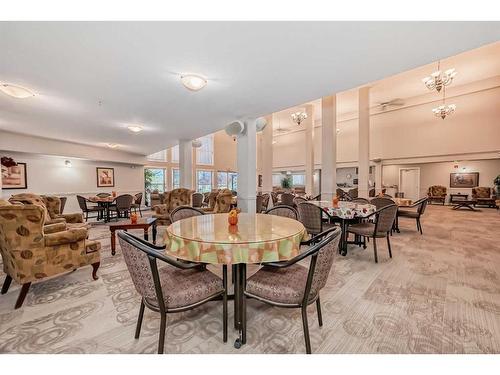 413-5000 Somervale Court Sw, Calgary, AB - Indoor Photo Showing Dining Room