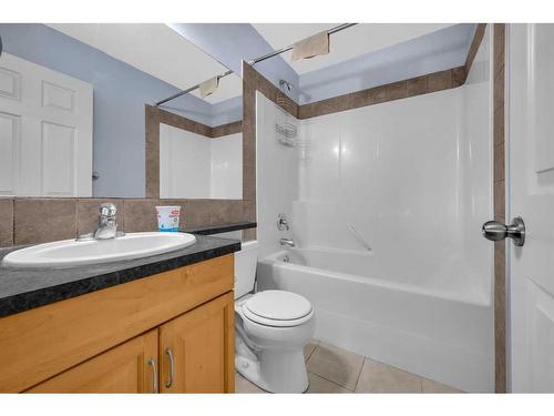 1113 Kincora Drive Nw, Calgary, AB - Indoor Photo Showing Bathroom