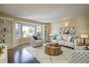 3514 2 Avenue Sw, Calgary, AB  - Indoor Photo Showing Living Room 