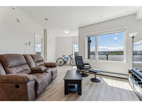 602-238 Sage Valley Common Nw, Calgary, AB - Indoor Photo Showing Living Room