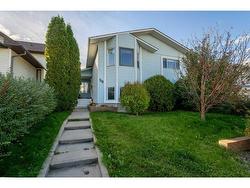 59 Ventura Road NE Calgary, AB T2E 8G2