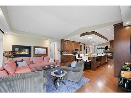 128 Lake Mead Green Se, Calgary, AB - Indoor Photo Showing Living Room