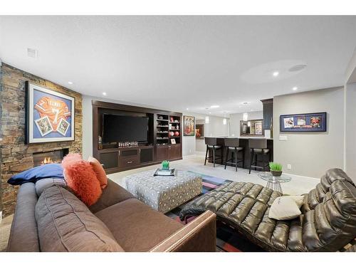 128 Lake Mead Green Se, Calgary, AB - Indoor Photo Showing Living Room