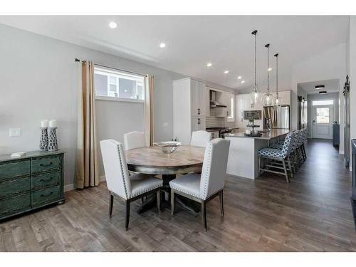 138 Bayview Circle Sw, Airdrie, AB - Indoor Photo Showing Dining Room