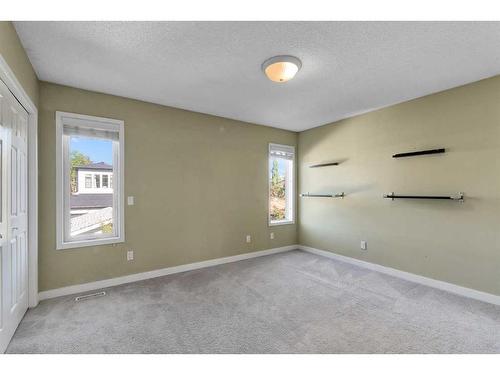 634 20 Avenue Nw, Calgary, AB - Indoor Photo Showing Other Room