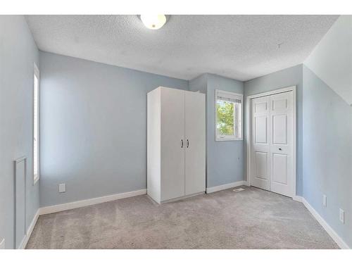 634 20 Avenue Nw, Calgary, AB - Indoor Photo Showing Other Room