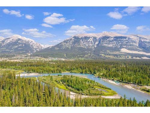 142 Cairns Landing, Canmore, AB 