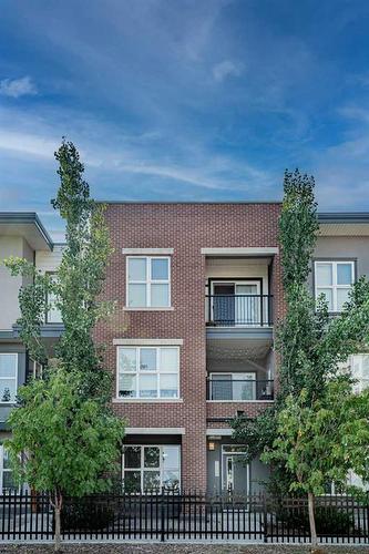 2308-95 Burma Star Road Sw, Calgary, AB - Outdoor