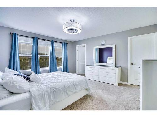 100 Redstone Parade Ne, Calgary, AB - Indoor Photo Showing Bedroom