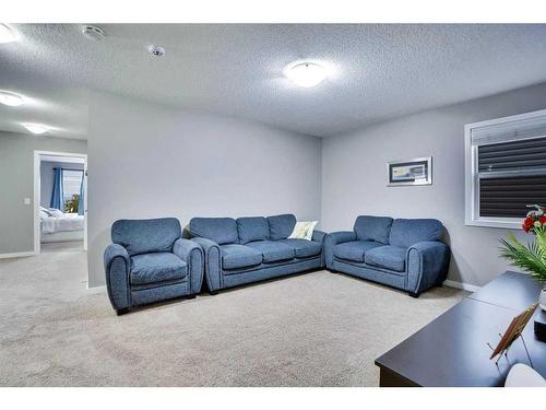 100 Redstone Parade Ne, Calgary, AB - Indoor Photo Showing Living Room