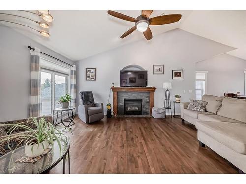 340 Parkview Estates, Strathmore, AB - Indoor Photo Showing Living Room With Fireplace