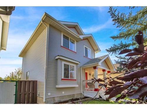 172 Somerside Close Sw, Calgary, AB - Outdoor