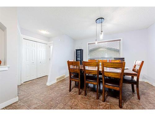 366 Saddlebrook Way Ne, Calgary, AB - Indoor Photo Showing Dining Room