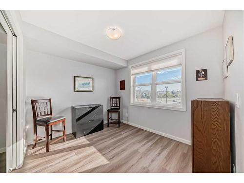 1310-10 Market Boulevard Se, Airdrie, AB - Indoor