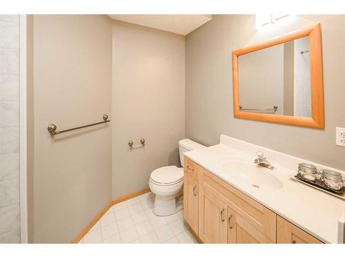 8 Arbour Ridge Place Nw, Calgary, AB - Indoor Photo Showing Bathroom