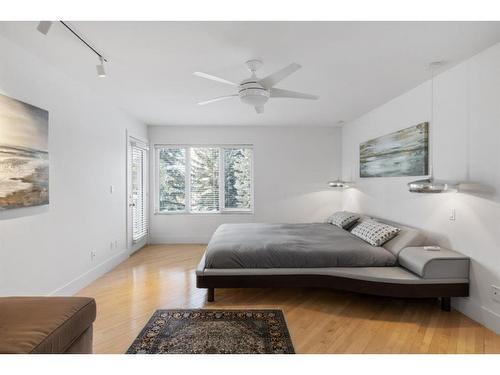 192 Blueridge Rise, Rural Rocky View County, AB - Indoor Photo Showing Bedroom