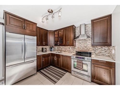 3222 32A Avenue Se, Calgary, AB - Indoor Photo Showing Kitchen With Stainless Steel Kitchen