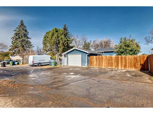 3222 32A Avenue Se, Calgary, AB - Outdoor