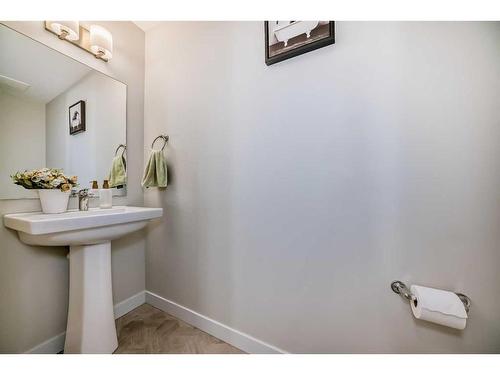 459 Canals Crossing Sw, Airdrie, AB - Indoor Photo Showing Bathroom