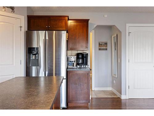 692 Luxstone Landing Sw, Airdrie, AB - Indoor Photo Showing Kitchen