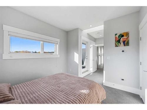 1602 12 Avenue Sw, Calgary, AB - Indoor Photo Showing Bedroom