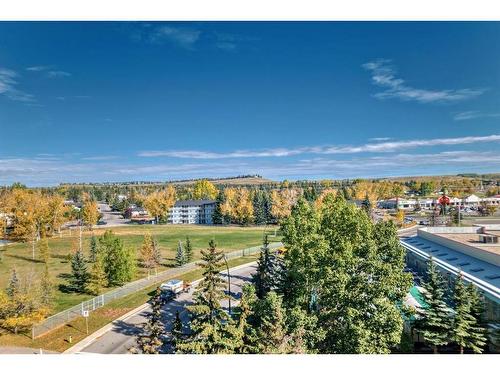 718-5204 Dalton Drive Nw, Calgary, AB - Outdoor With View