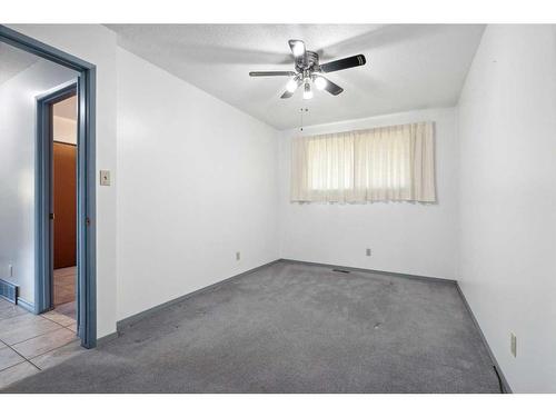 8704 6 Street Se, Calgary, AB - Indoor Photo Showing Other Room