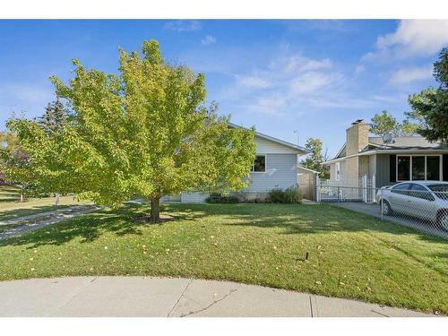 8704 6 Street Se, Calgary, AB - Outdoor