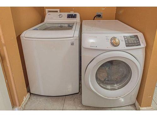 6248 Taralea Park Ne, Calgary, AB - Indoor Photo Showing Laundry Room