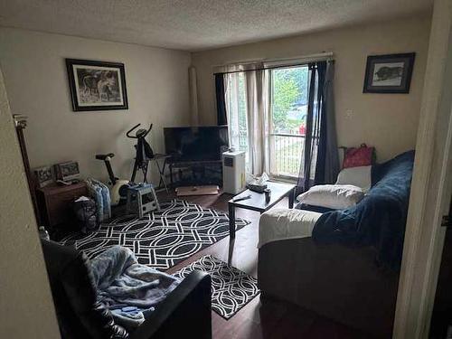 306-4328 4 Street Nw, Calgary, AB - Indoor Photo Showing Other Room