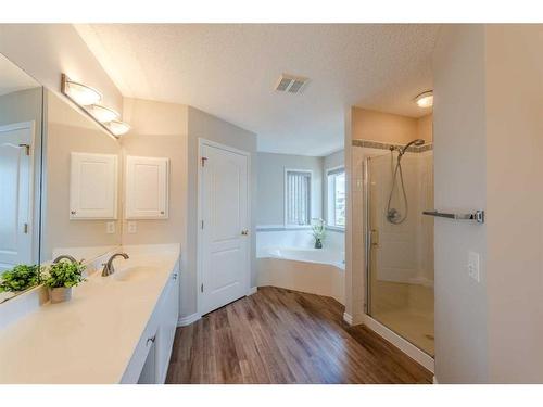 363 Rocky Ridge Drive Nw, Calgary, AB - Indoor Photo Showing Bathroom