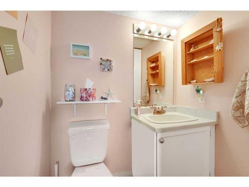 43-200 Shawnessy Drive Sw, Calgary, AB - Indoor Photo Showing Bathroom