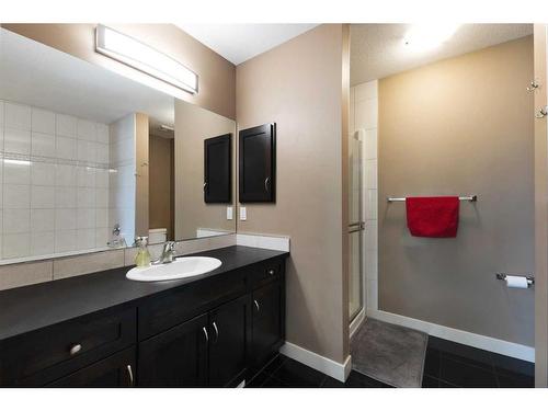 292 Rainbow Falls Drive, Chestermere, AB - Indoor Photo Showing Bathroom