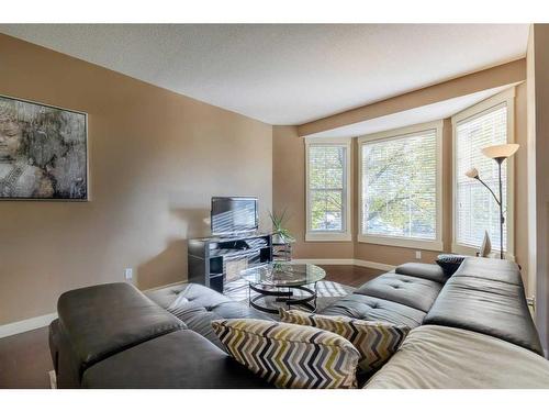 292 Rainbow Falls Drive, Chestermere, AB - Indoor Photo Showing Living Room